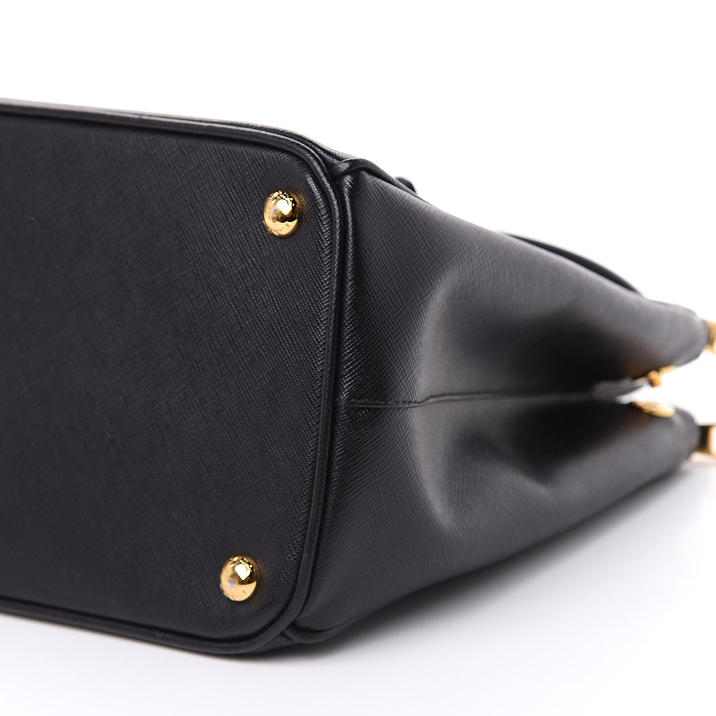 Saffiano Medium Galleria Double Zip Tote Black