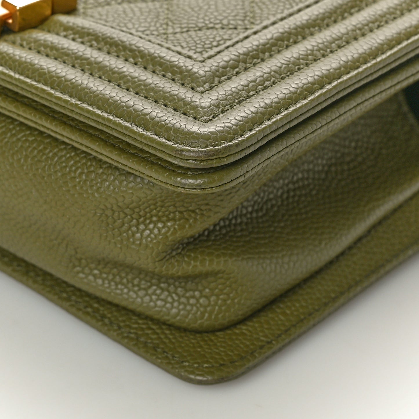 Caviar Quilted Small Boy Flap Green