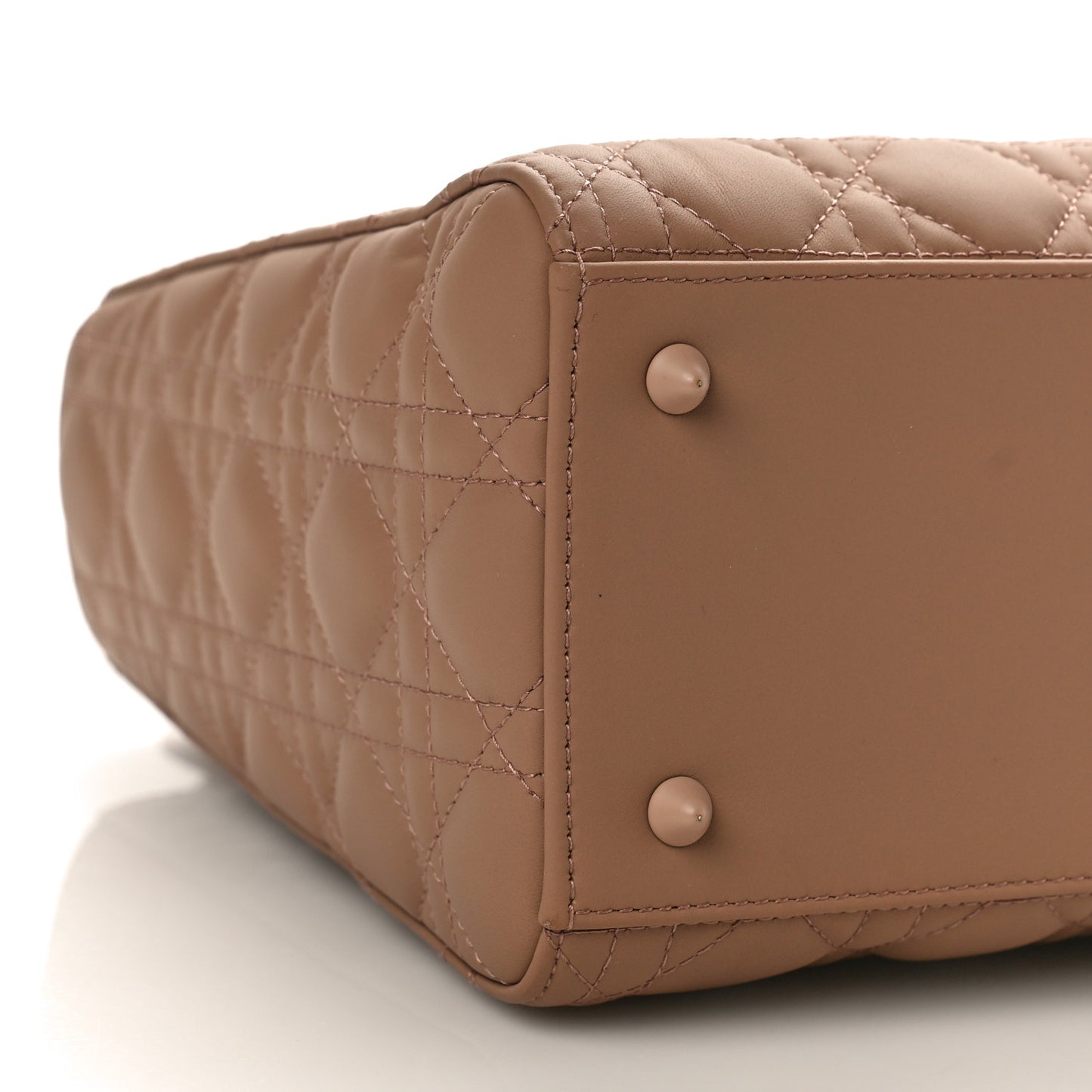 Ultra Matte Calfskin Cannage Medium Lady Dior Beige