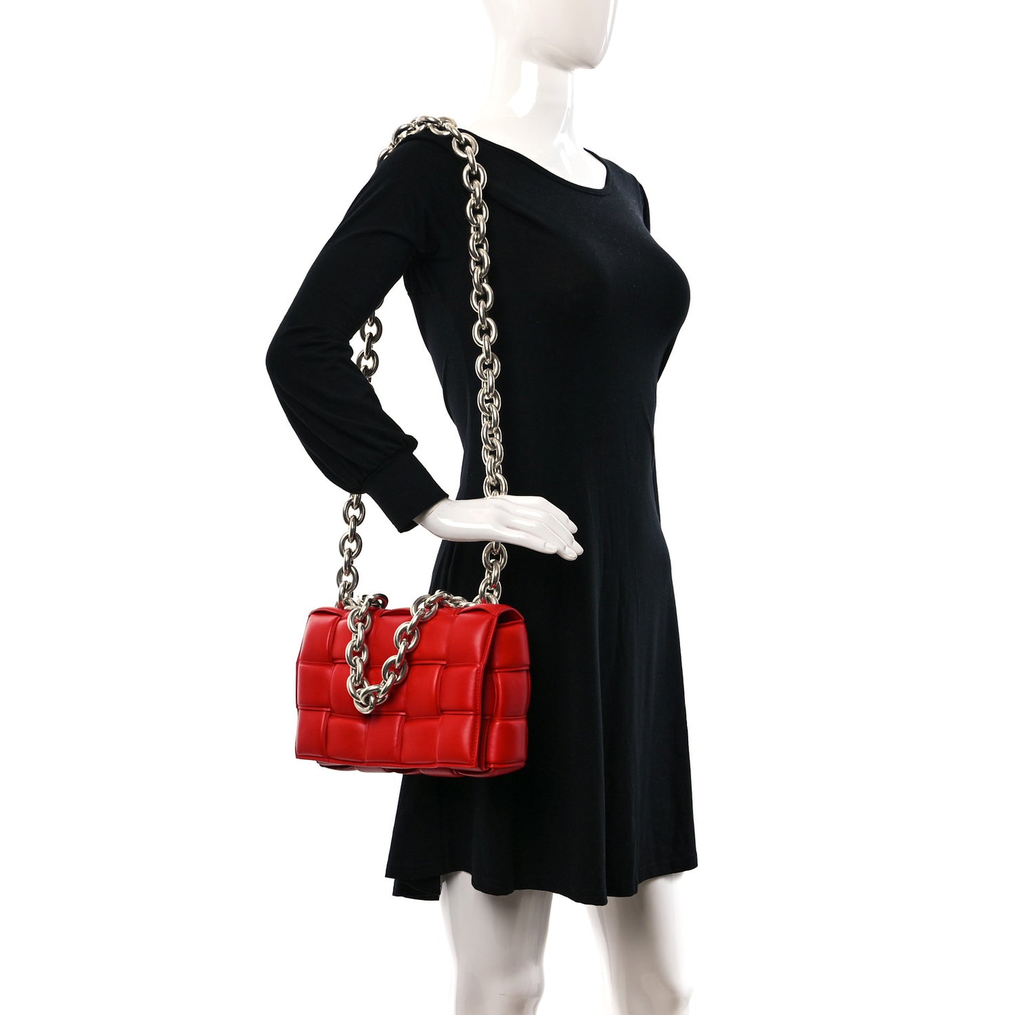 Lambskin Maxi Intreccio Padded Chain Cassette Crossbody Bag Nail Polish