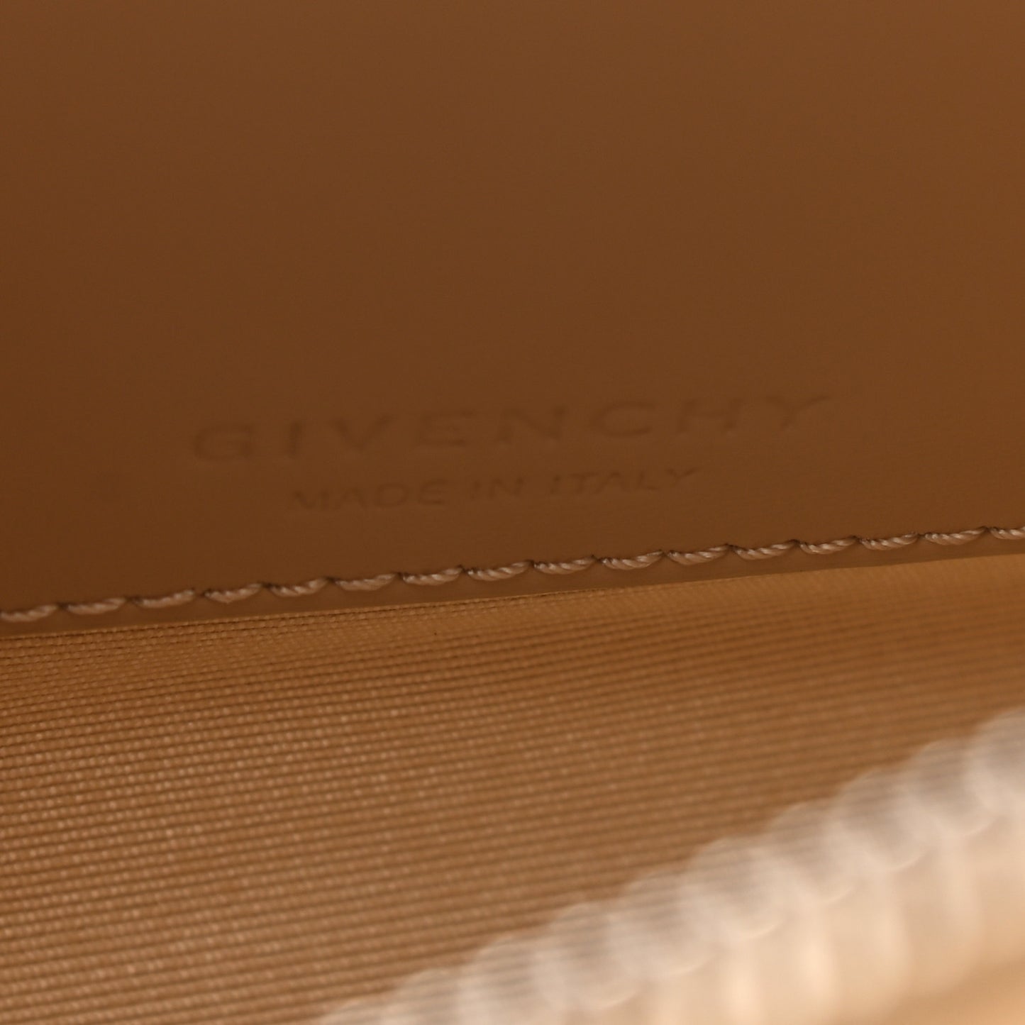 Smooth Calfskin Nano Antigona Beige Cappuccino
