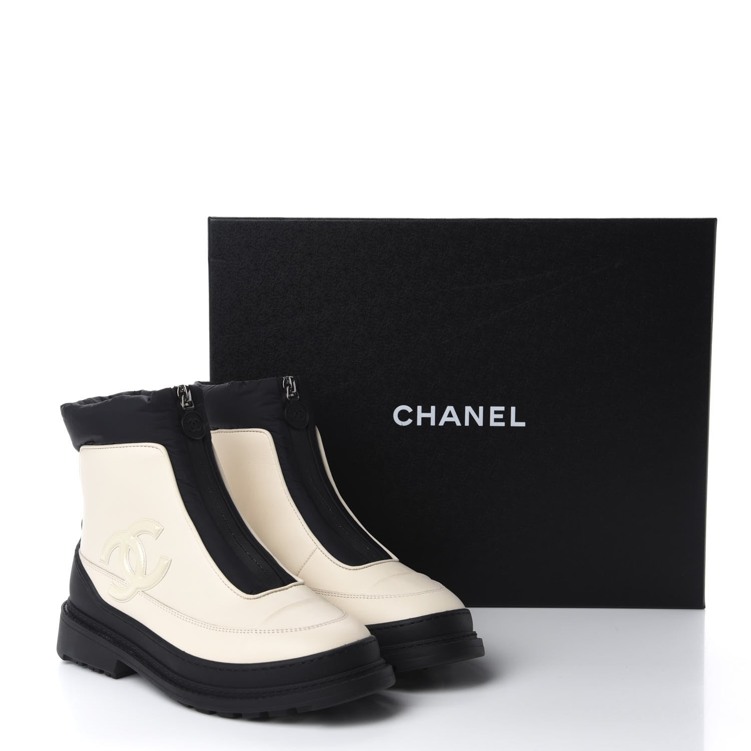 Chanel Calfskin Nylon CC Ankle Snow Boots 37 Beige Black 10 of 10