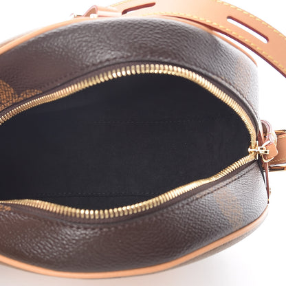 Louis Vuitton Reverse Monogram Giant Boite Chapeau Souple 7 of 10