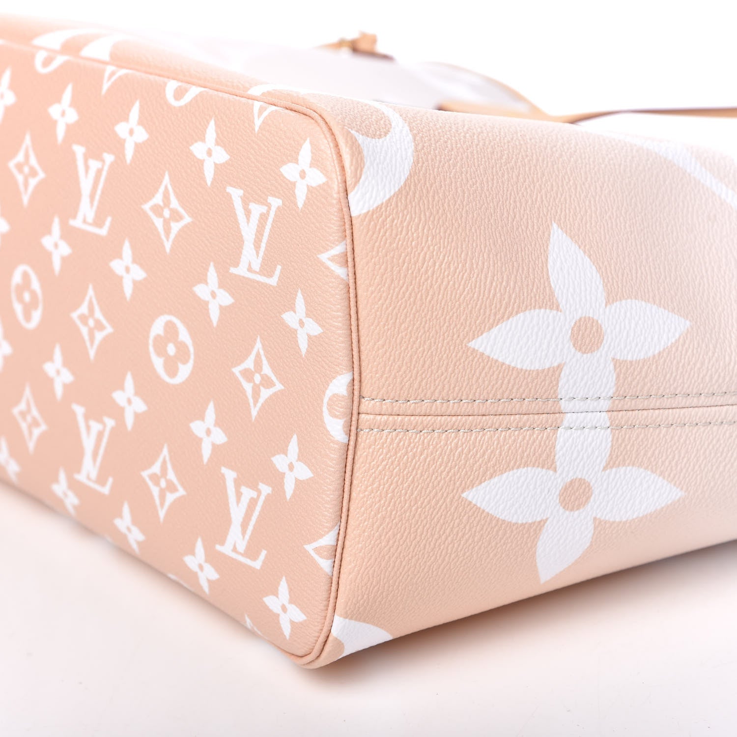 Louis Vuitton Monogram Giant By The Pool Neverfull MM Brume 9 of 10