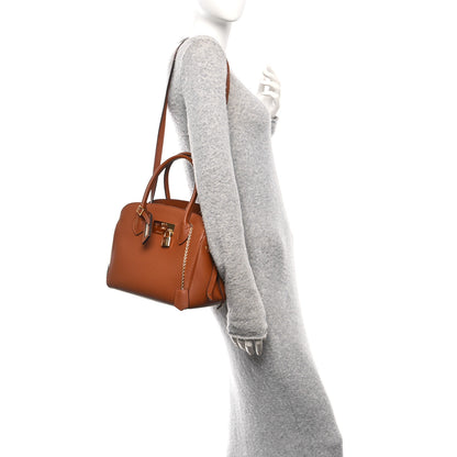 Louis Vuitton Veau Nuage Milla PM Gold 2 of 9