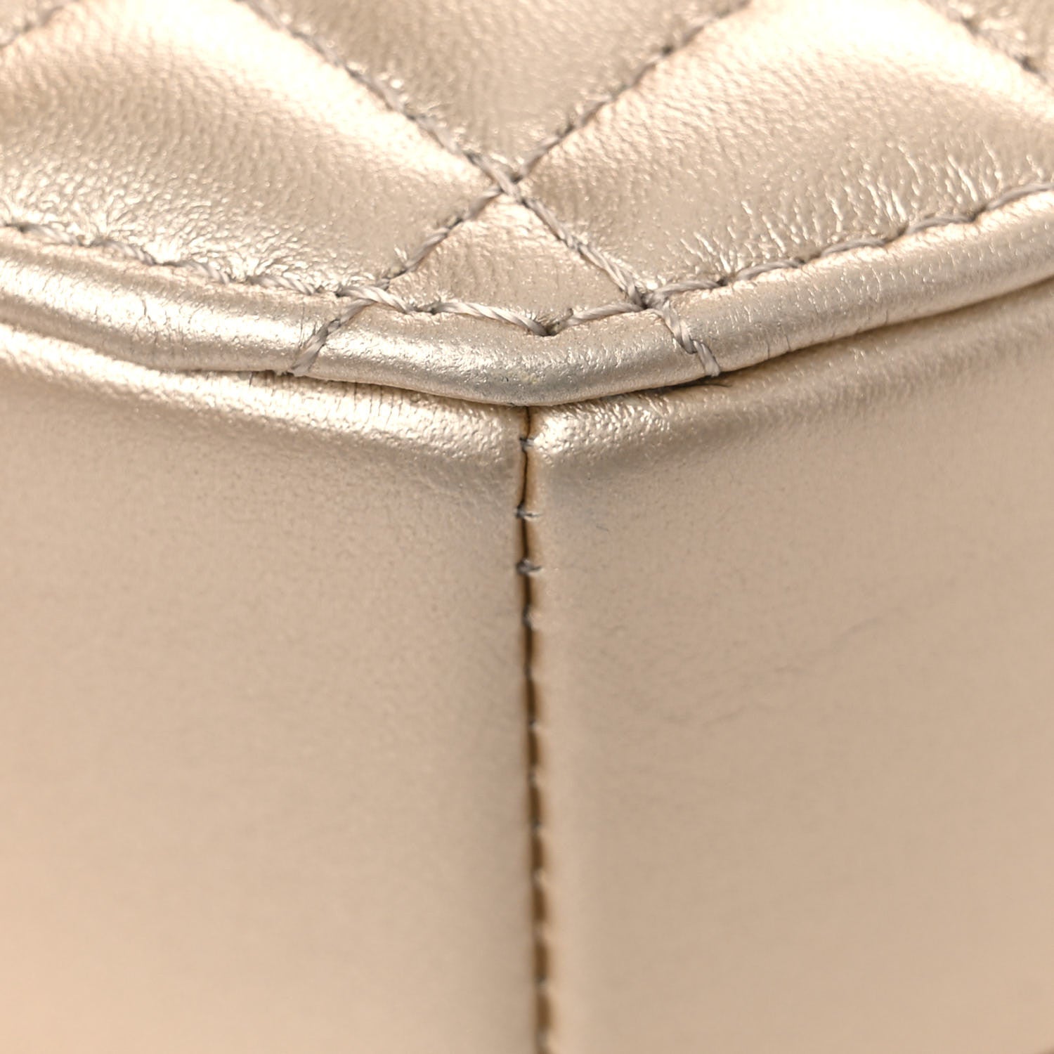 Chanel Metallic Lambskin Quilted CC In Love Heart Bag Gold 9 of 13