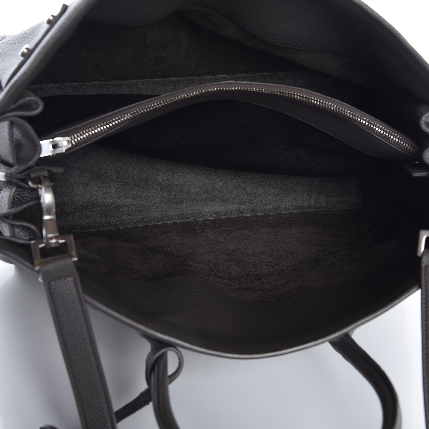 Grained Calfskin Medium Supple Sac De Jour Kaki Militaire
