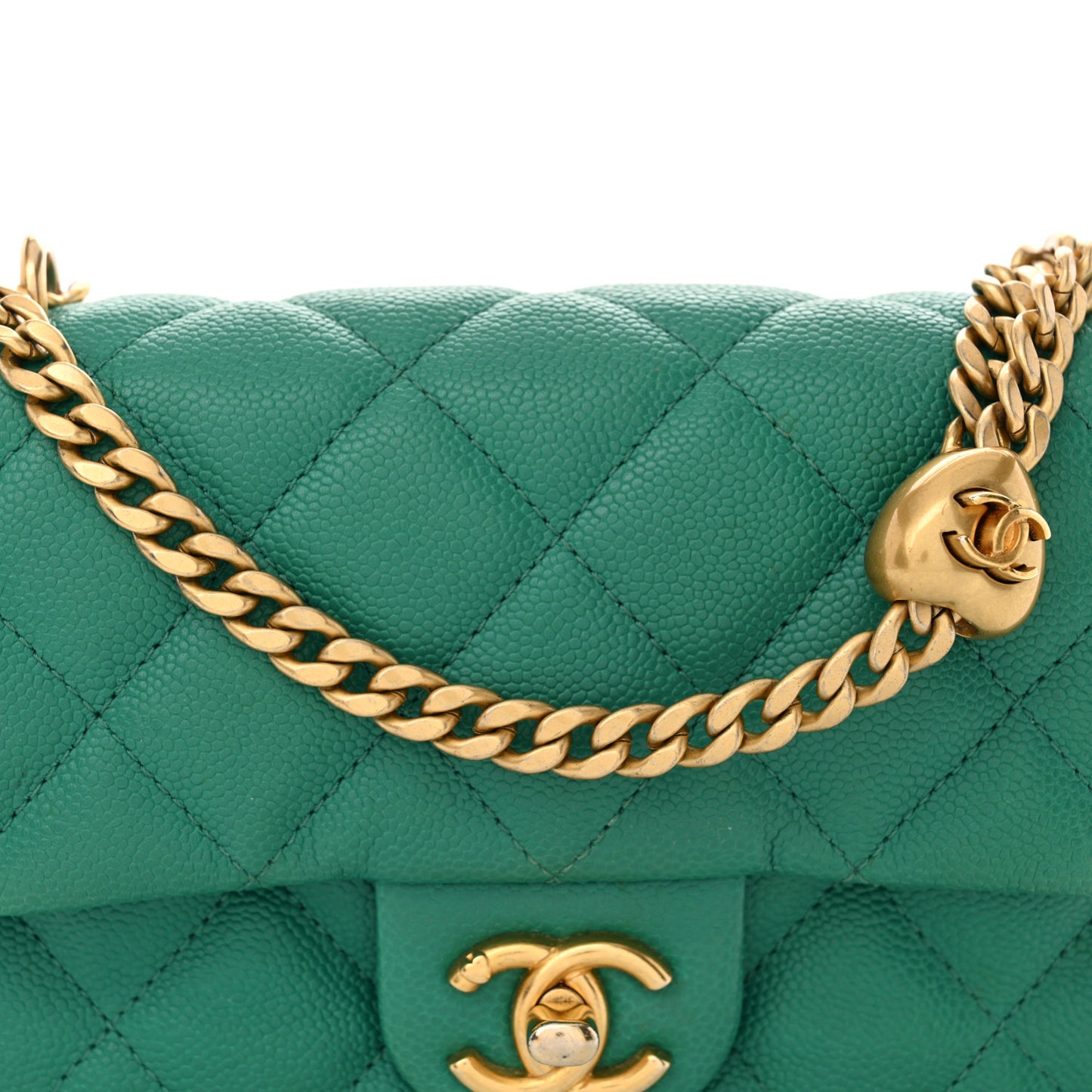 Caviar Quilted Mini Sweetheart Flap Green