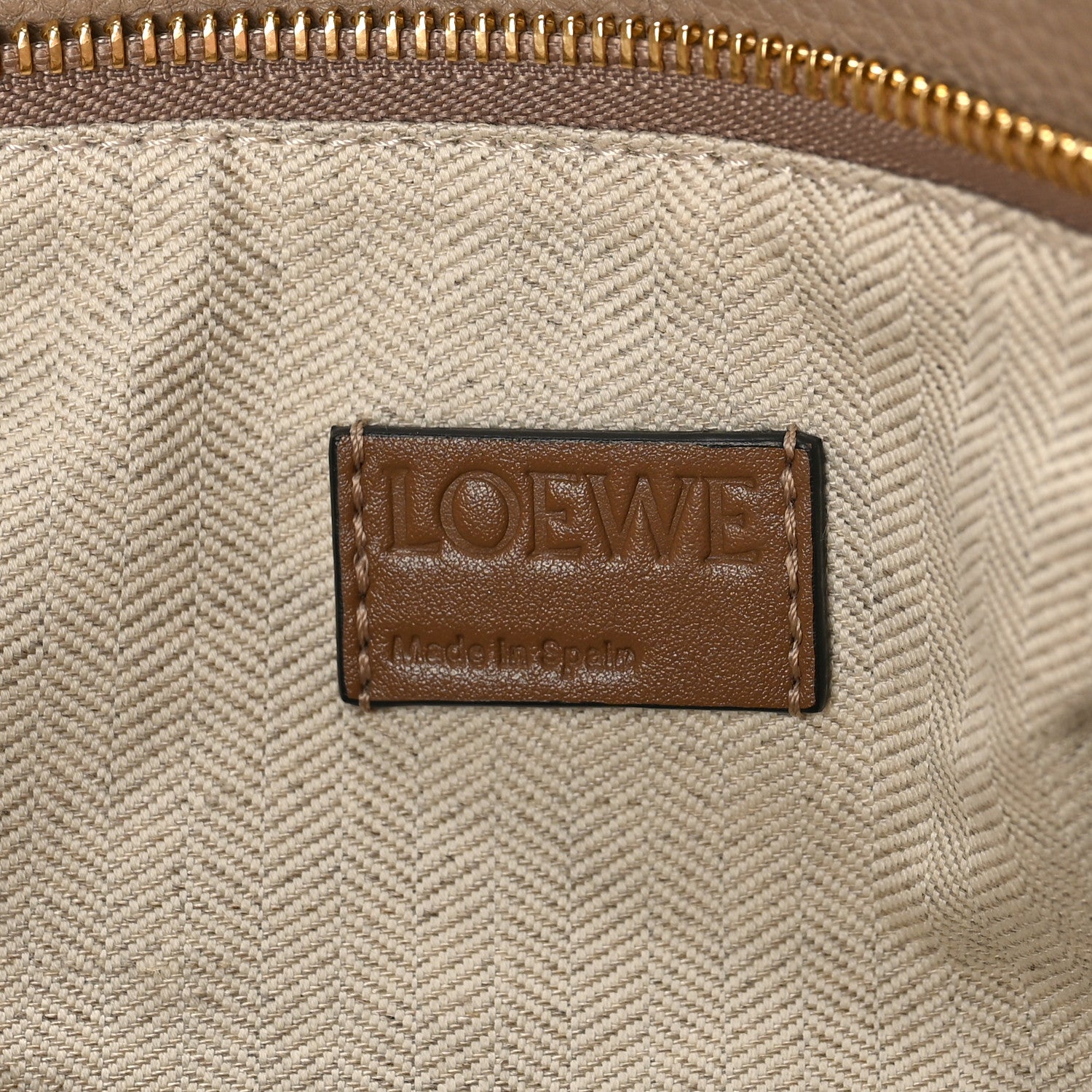 Loewe Calfskin Medium Puzzle Bag Sand Mink 6 of 9