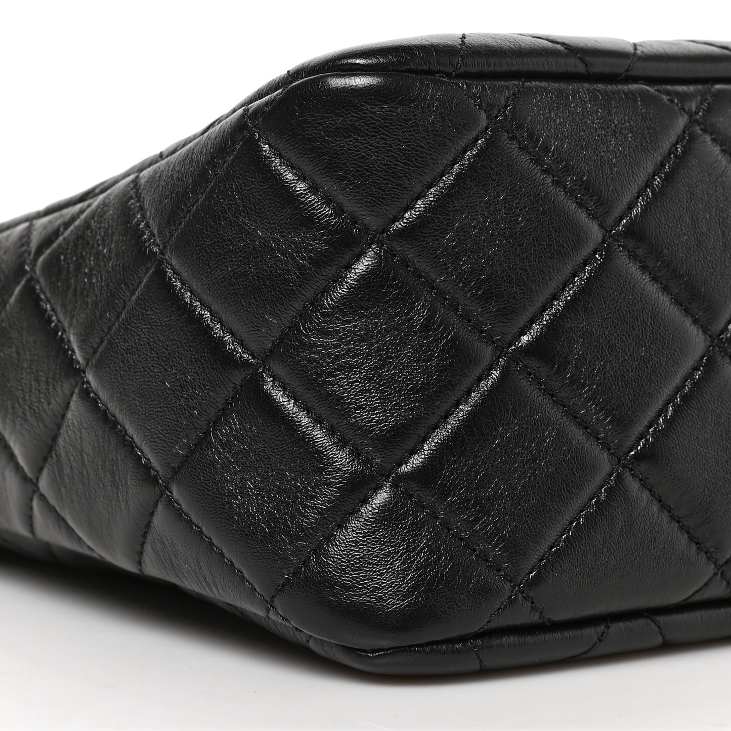 Shiny Lambskin Quilted CC Hobo Black