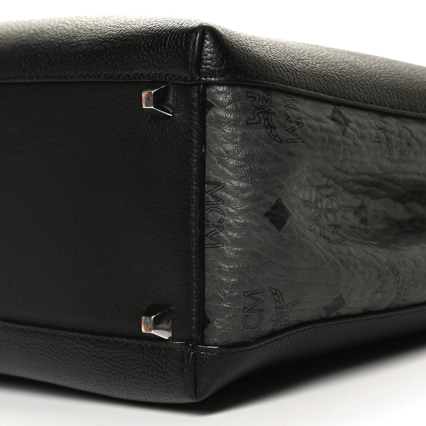 Grained Calfskin Visetos Medium Sarah Hobo Black