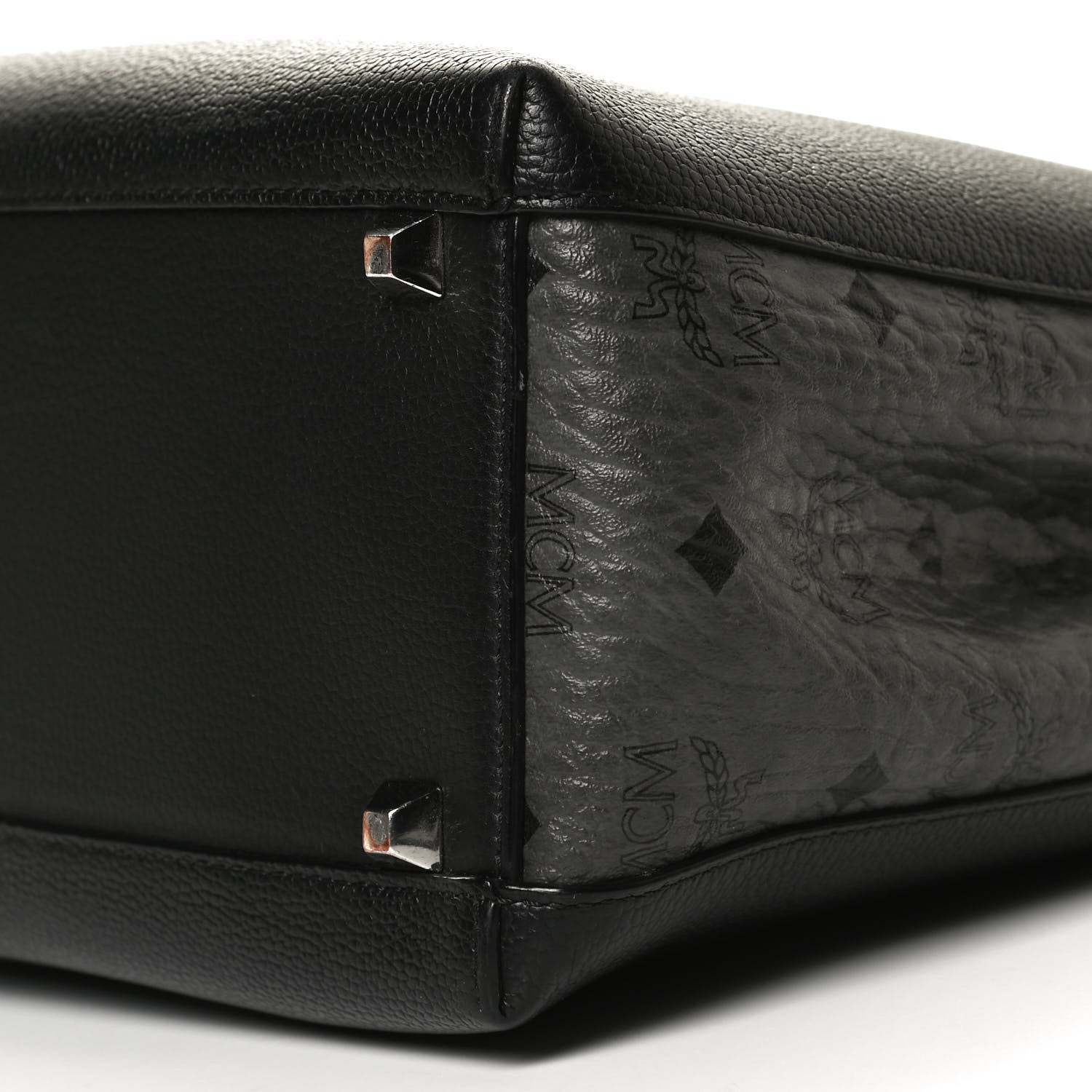 MCM Grained Calfskin Visetos Medium Sarah Hobo Black 6 of 17