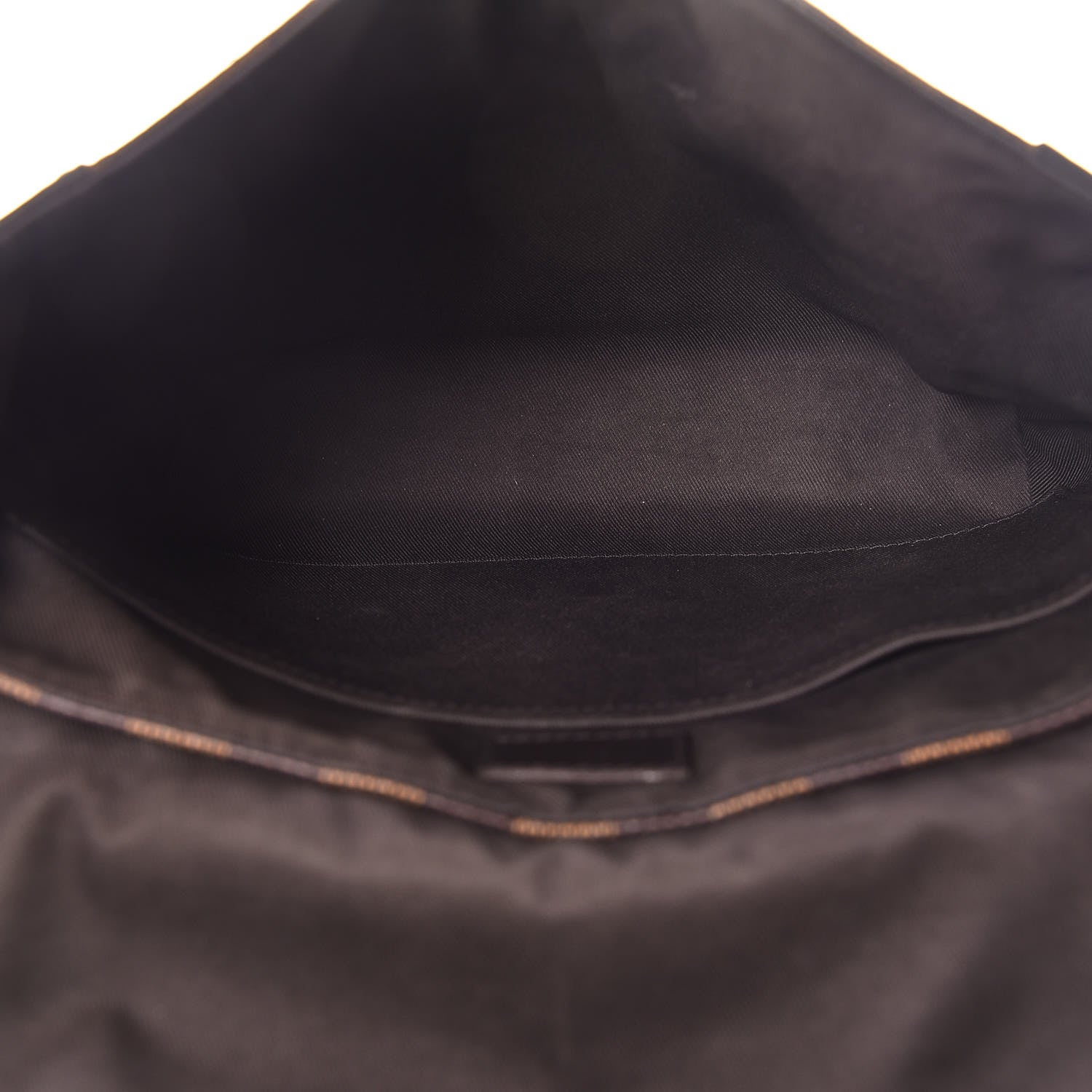 Louis Vuitton Damier Ebene District PM 7 of 12