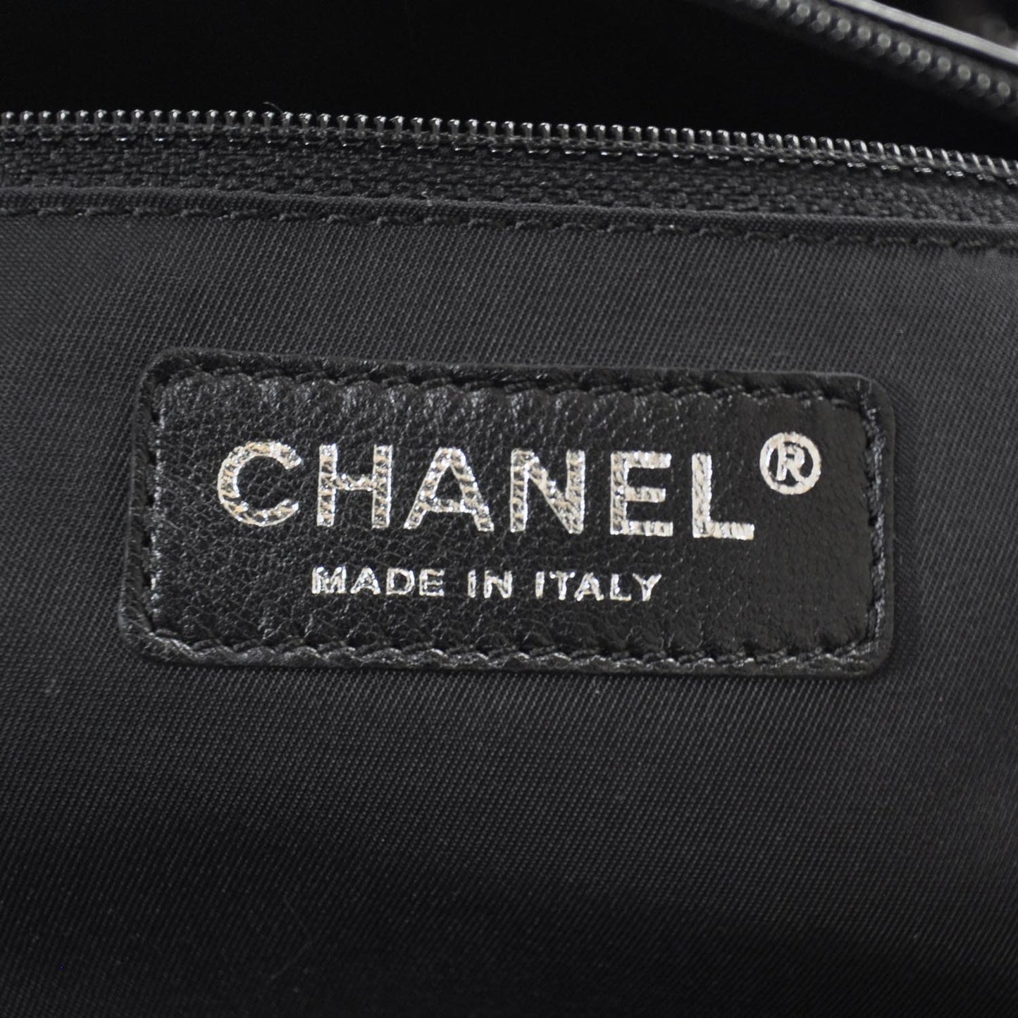 Vinyl Quilted Paris Biarritz XL Tote Black