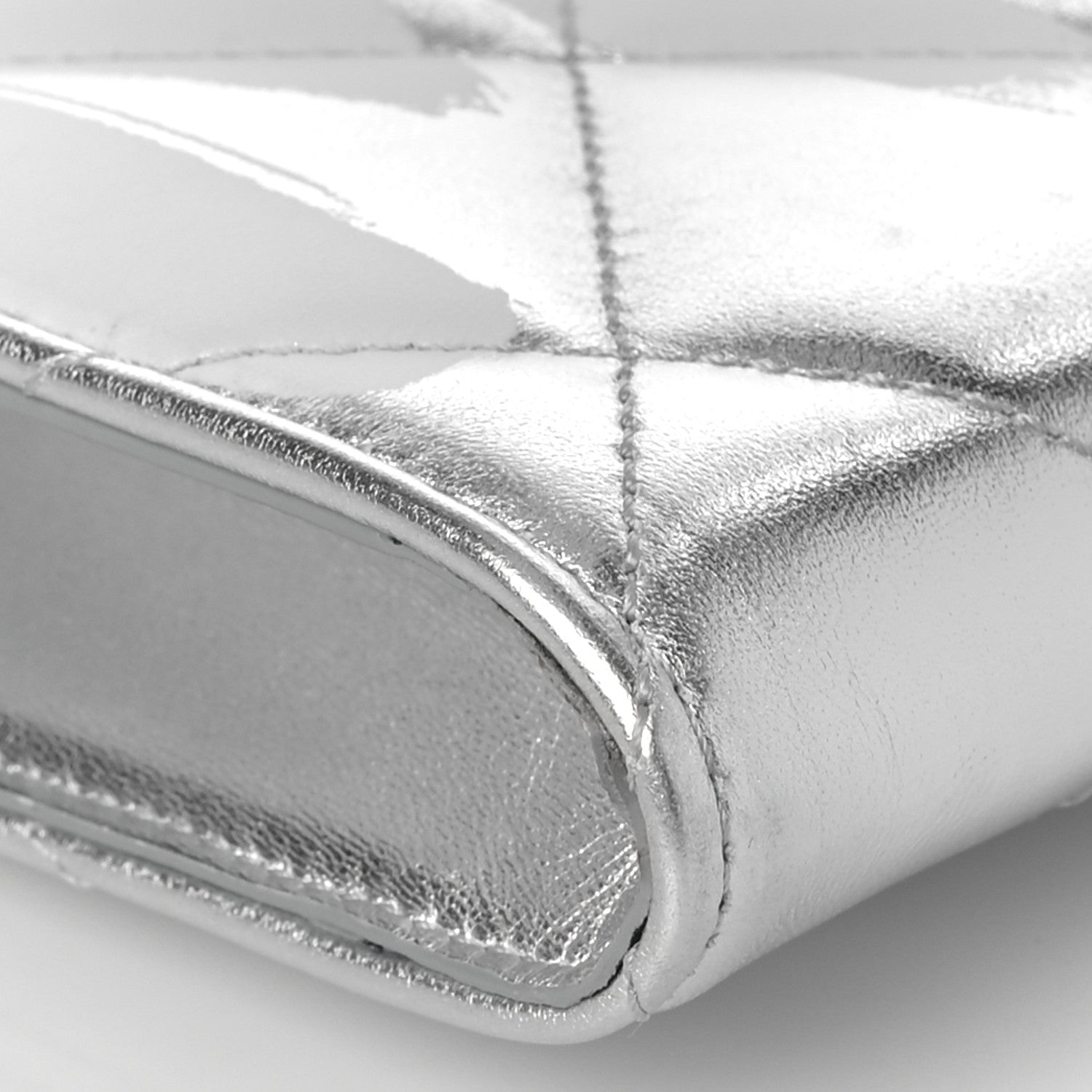 Alexander McQueen Metallic Calfskin Quilted Four Ring Knuckle Flat Clutch Silver 9 of 10