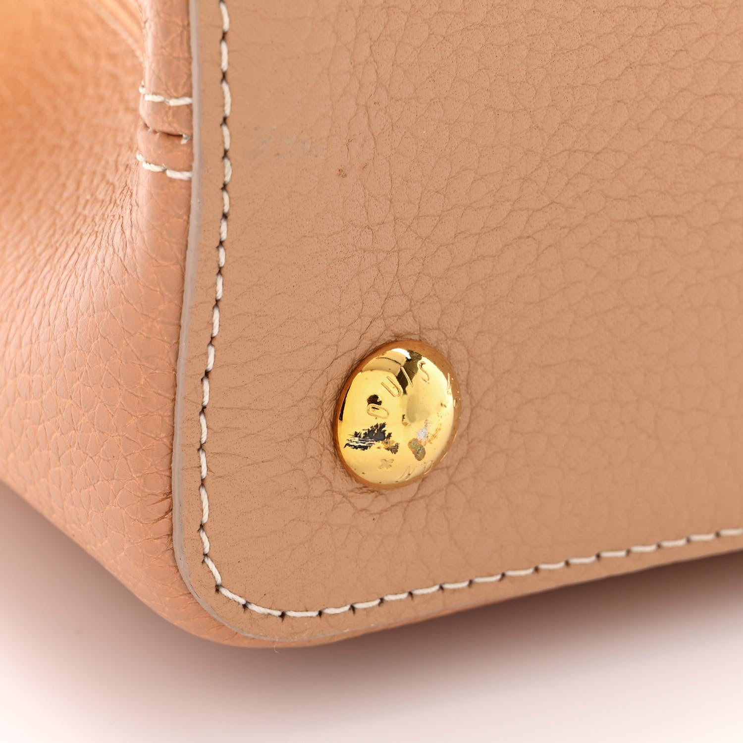 Louis Vuitton Taurillon Gradient Capucines PM Cloudy Creme 10 of 18