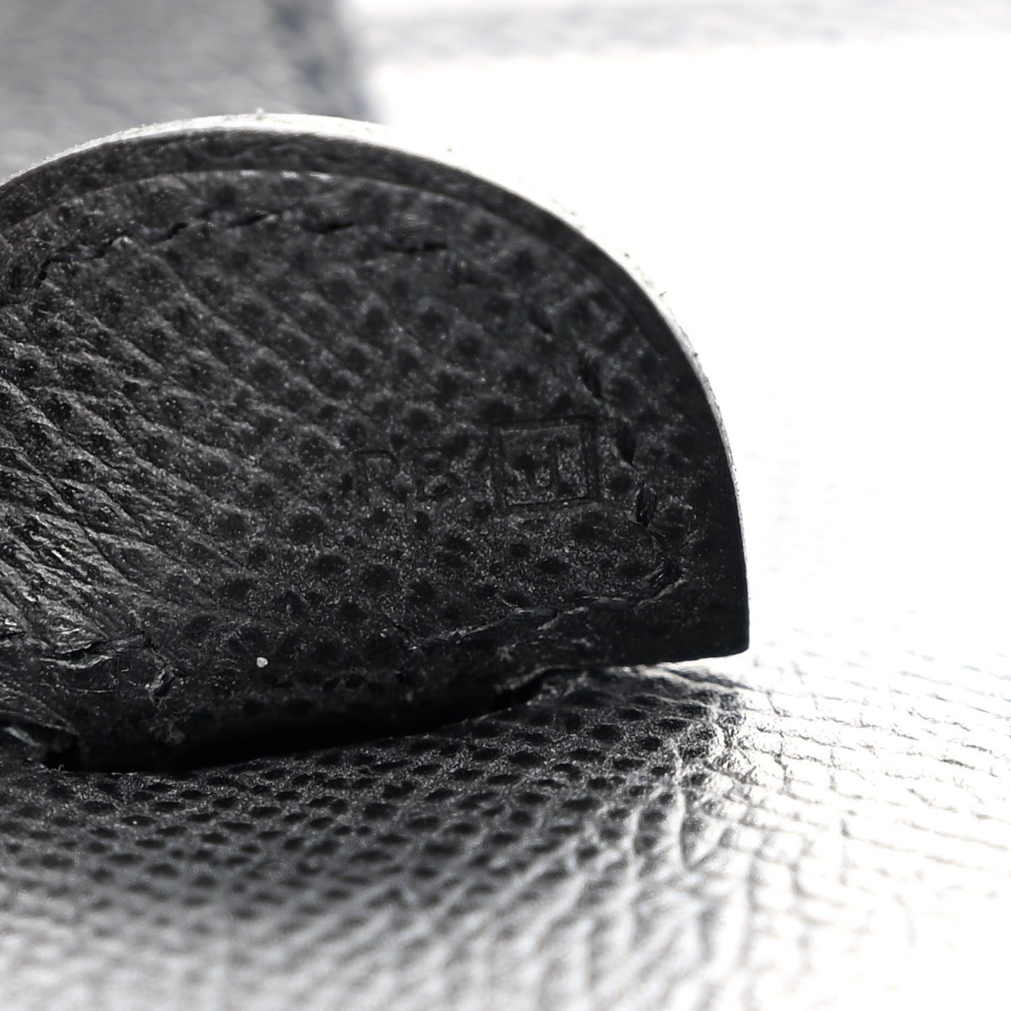 Epsom Evelyne PM Black