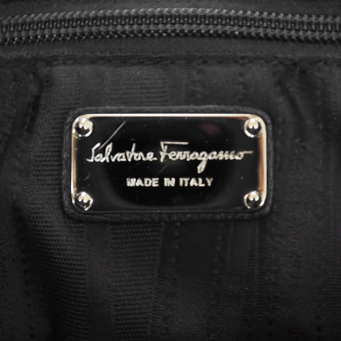 SALVATOREFERRAGAMOLeatherLargeSofiaBlack