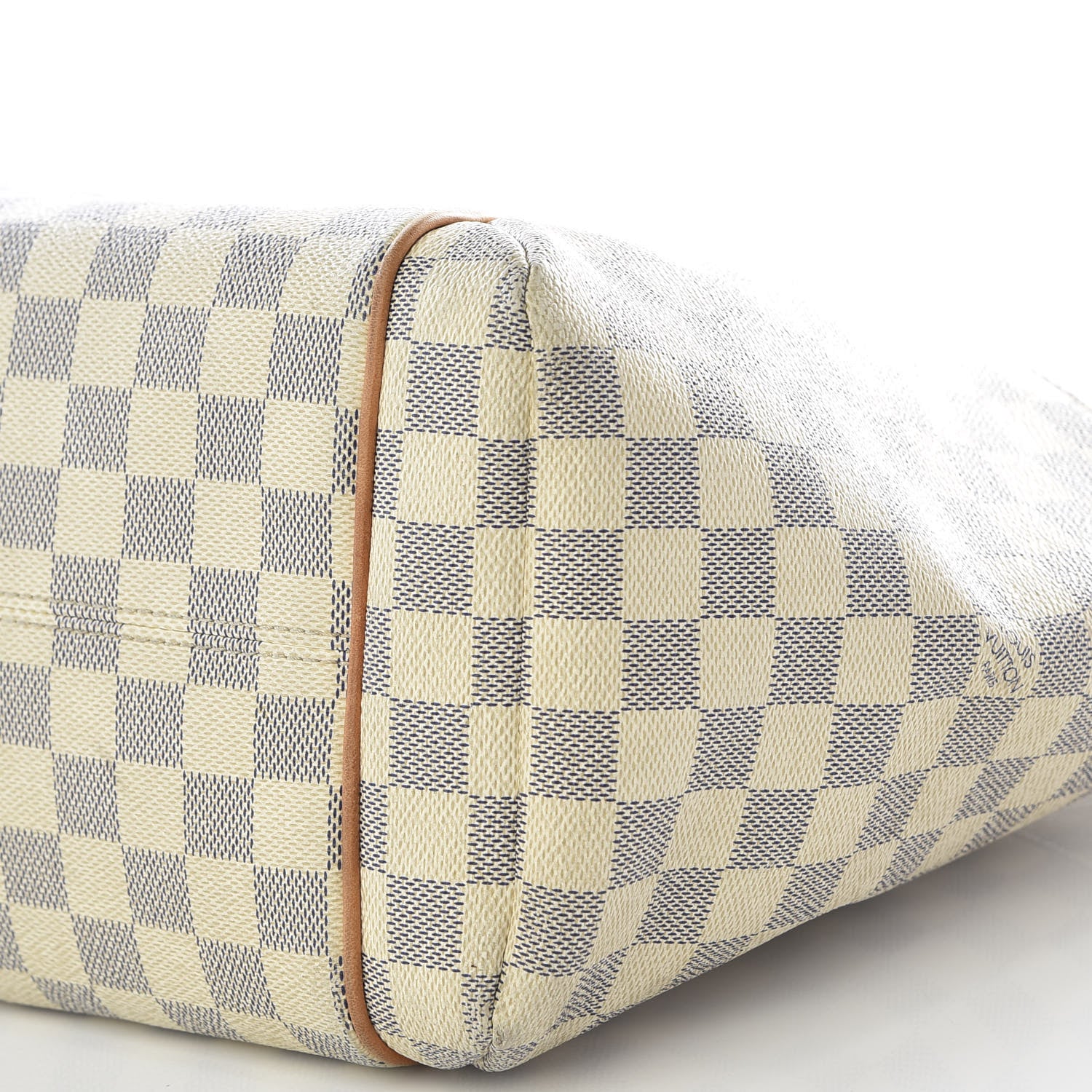 Louis Vuitton Damier Azur Totally MM 6 of 8