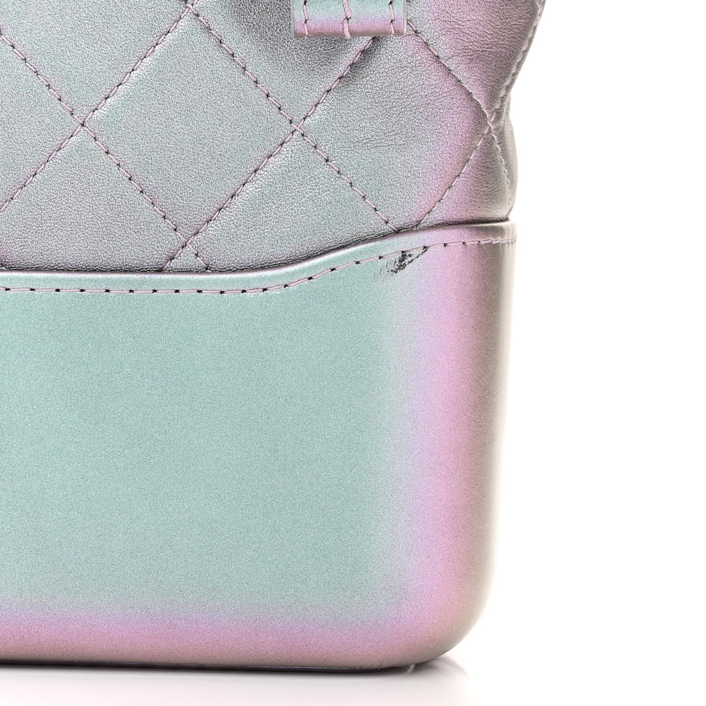 Iridescent Lambskin Calfskin Quilted Medium Gabrielle Hobo Light Purple