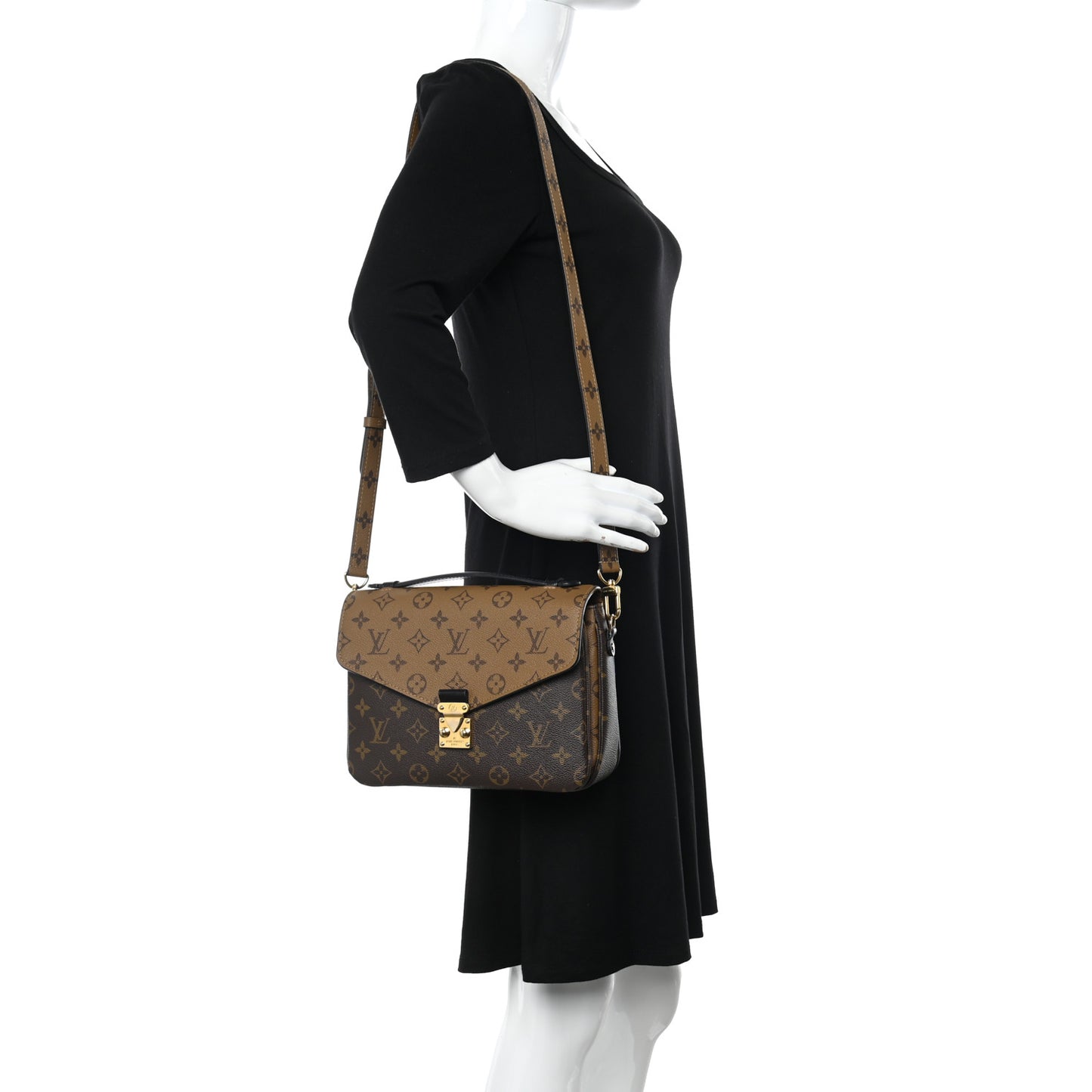 Reverse Monogram Pochette Metis