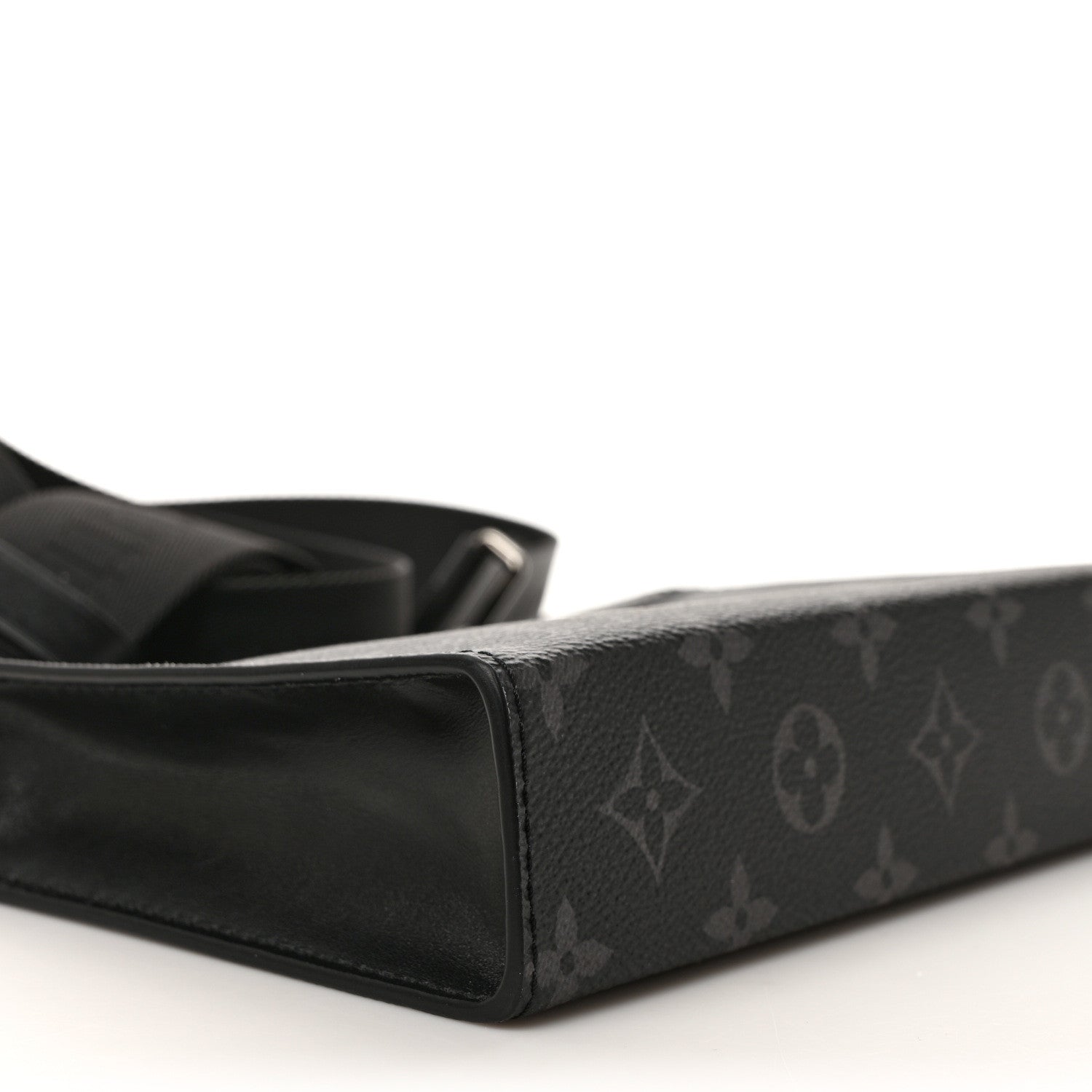Louis Vuitton Reverse Monogram Eclipse Gaston Wearable Wallet 8 of 10