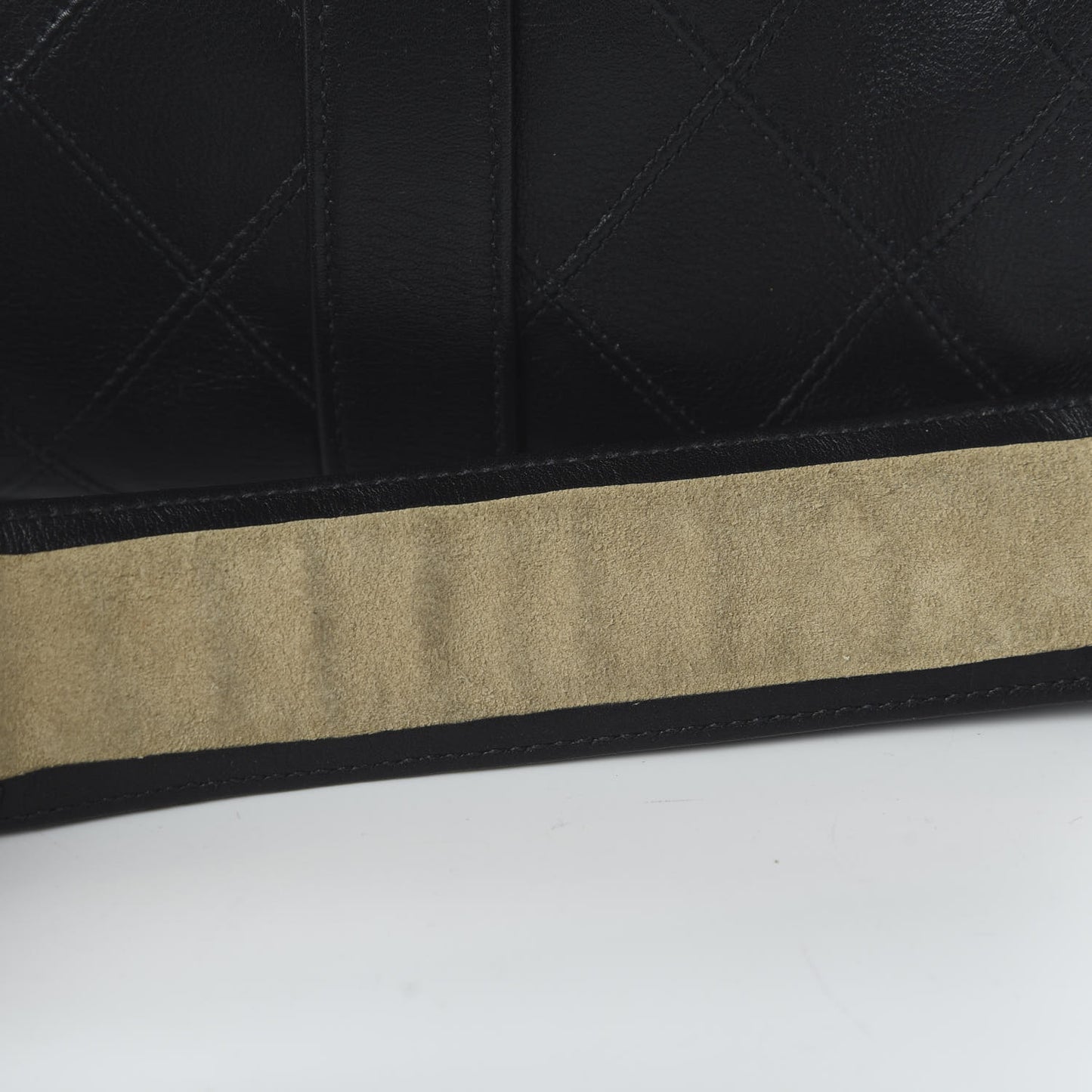 Calfskin Stitched CC Boston Black