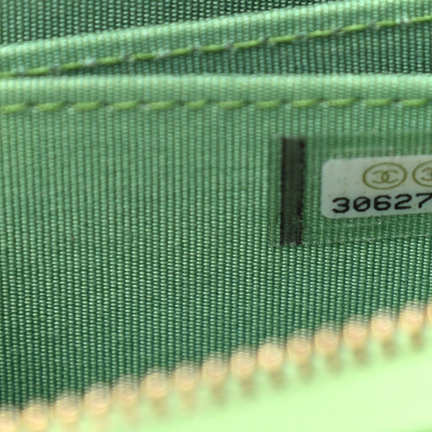 Shiny Goatskin Quilted 19 Zip Around Coin Purse Wallet Green