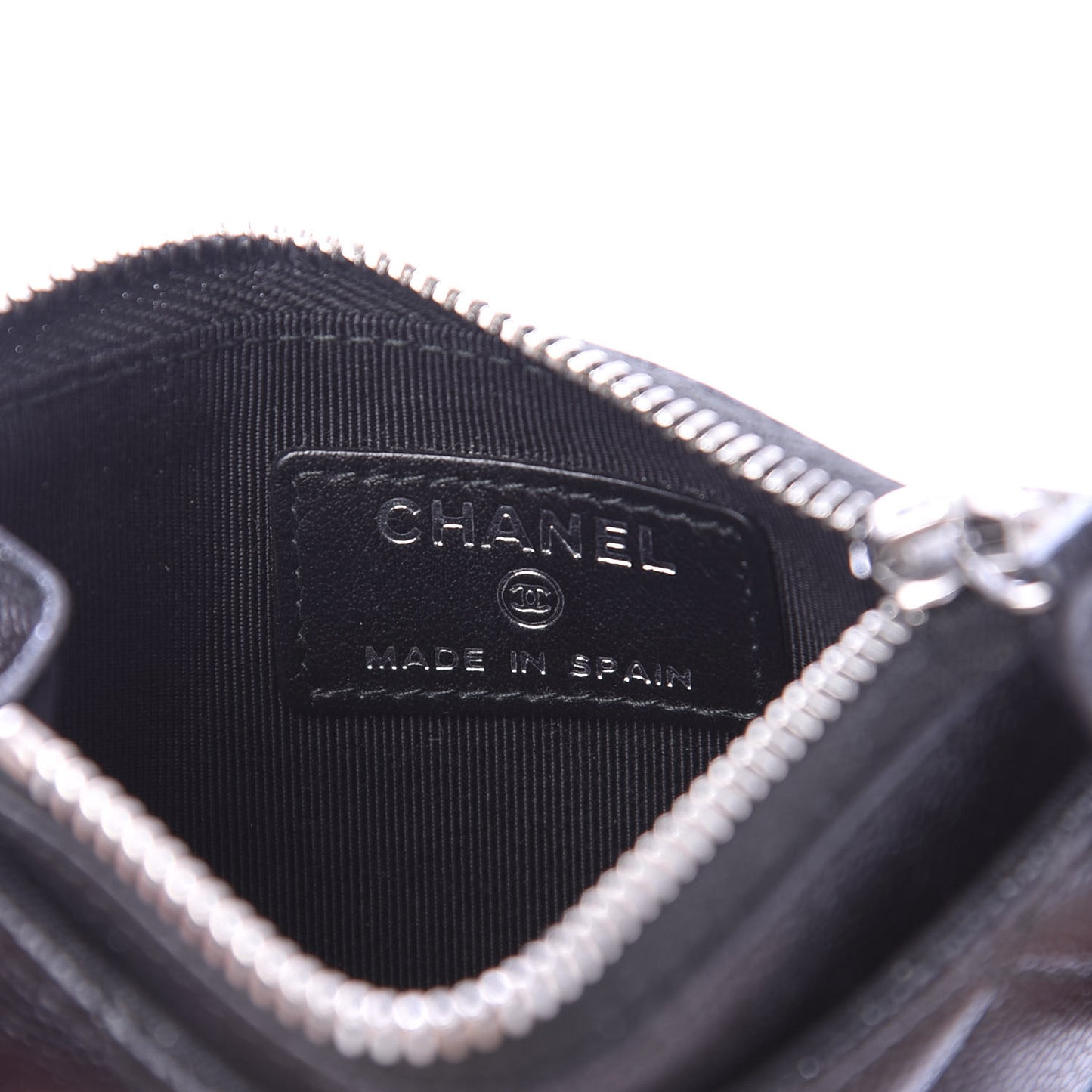 Iridescent Caviar Quilted CC Zip Card Holder Black