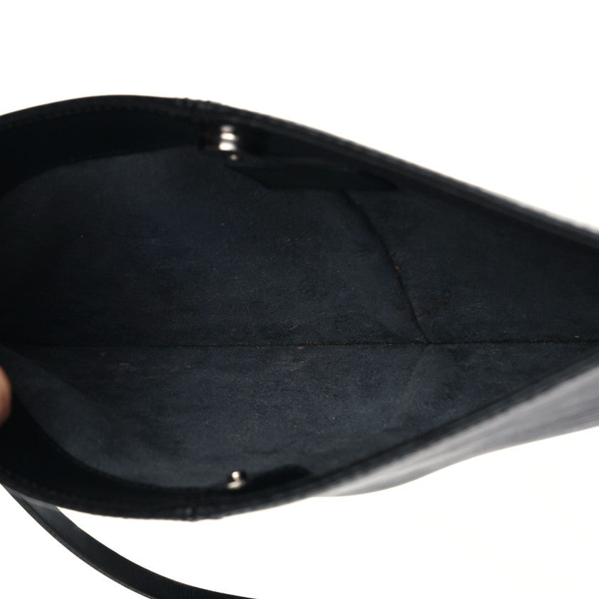 Epi Demi Lune Pochette Black