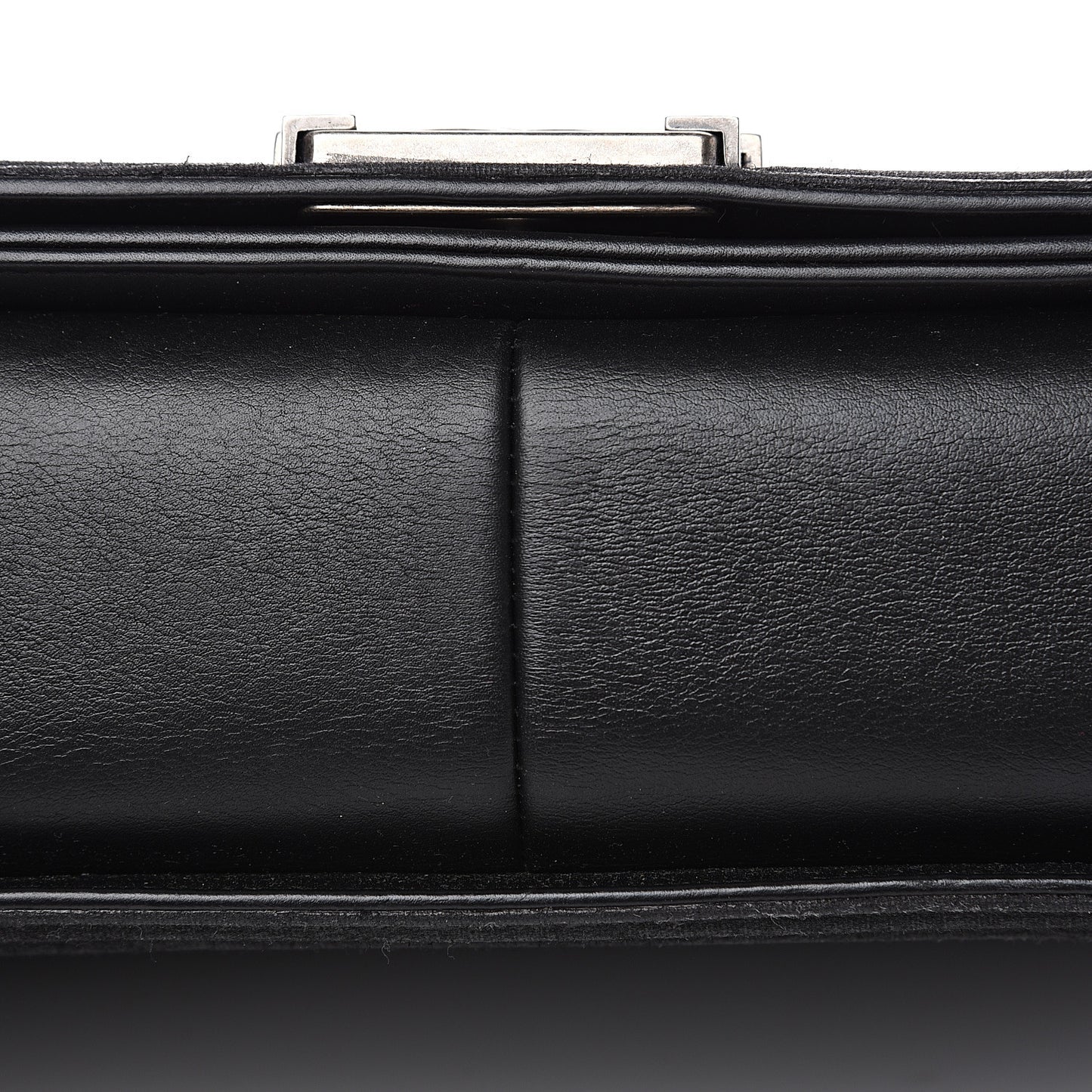 Calfskin Quilted Large Boy Flap Black