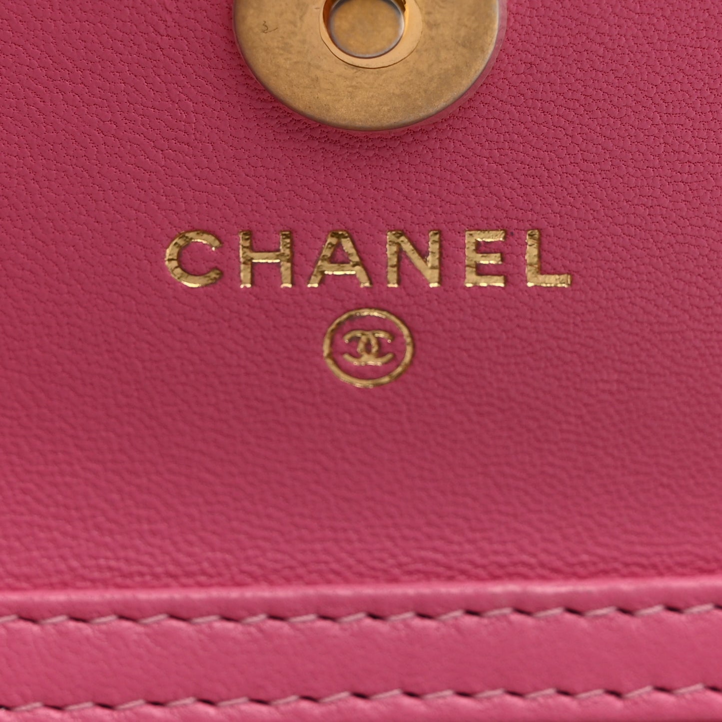 Lambskin Quilted Pearl Crush Clutch With Chain Pink