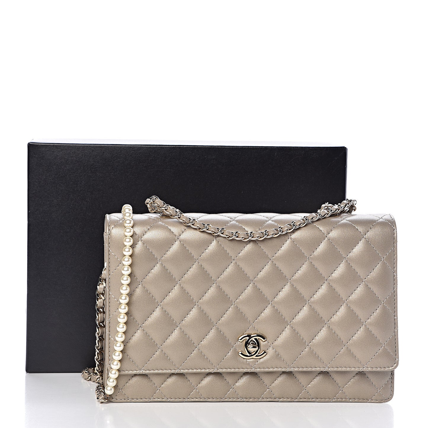 Lambskin Quilted Fantasy Pearl Flap Light Gold
