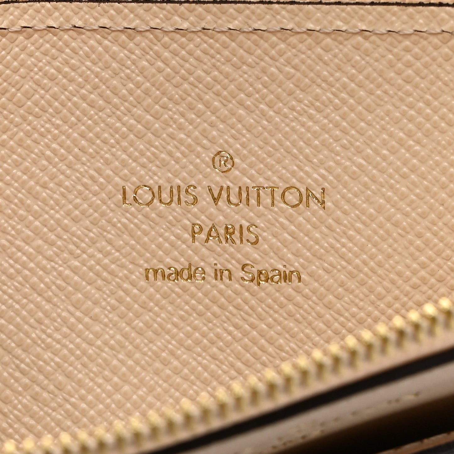 Damier Ebene Slim Purse Cream