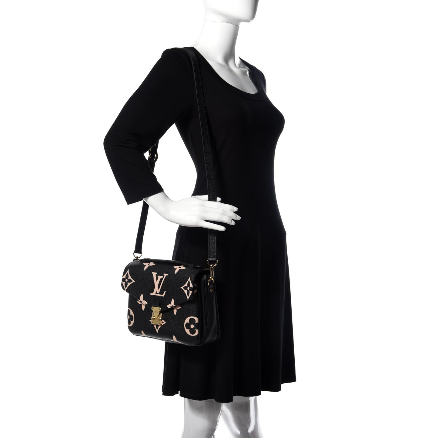 Empreinte Monogram Giant Pochette Metis Black Beige