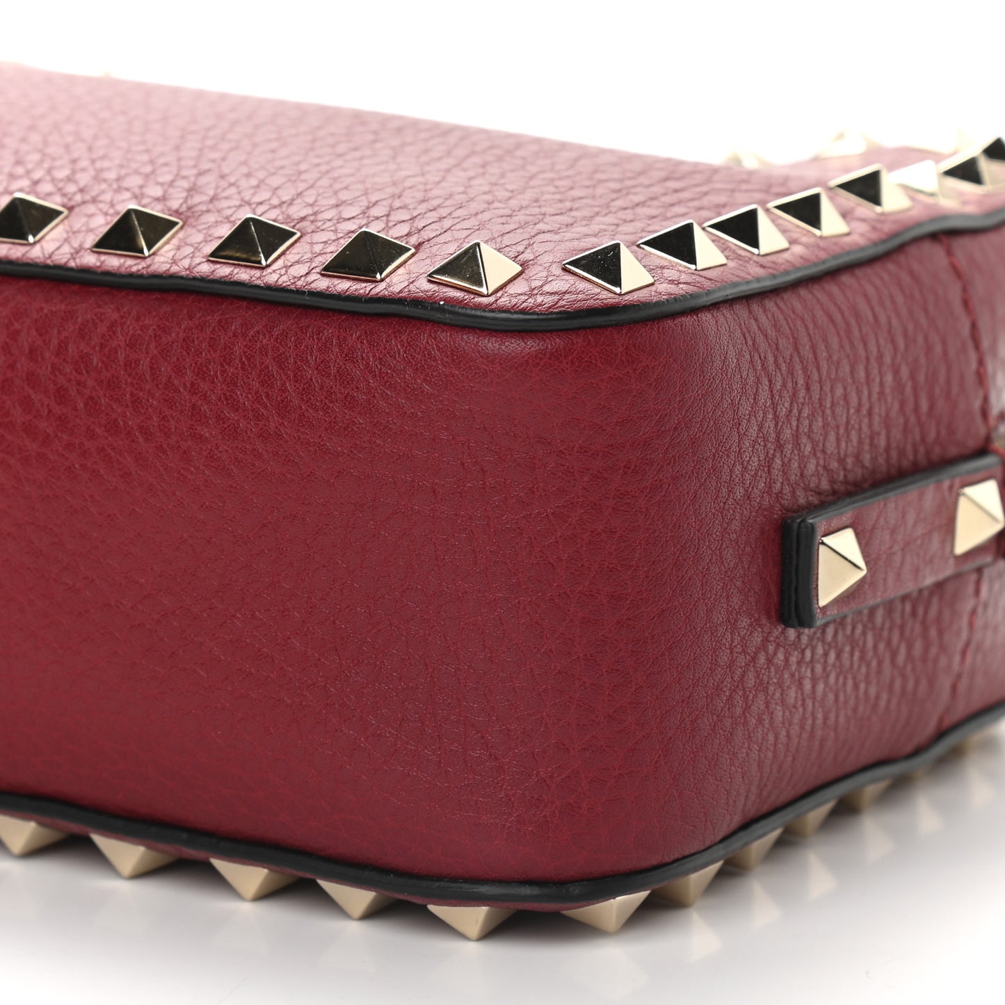 Pebbled Calfskin Rockstud Camera Crossbody Bag Rubino
