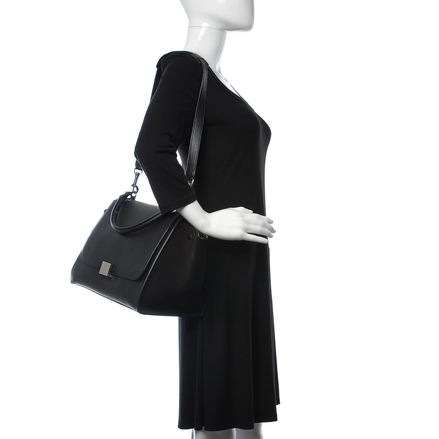 Drummed Calfskin Suede Medium Trapeze Black