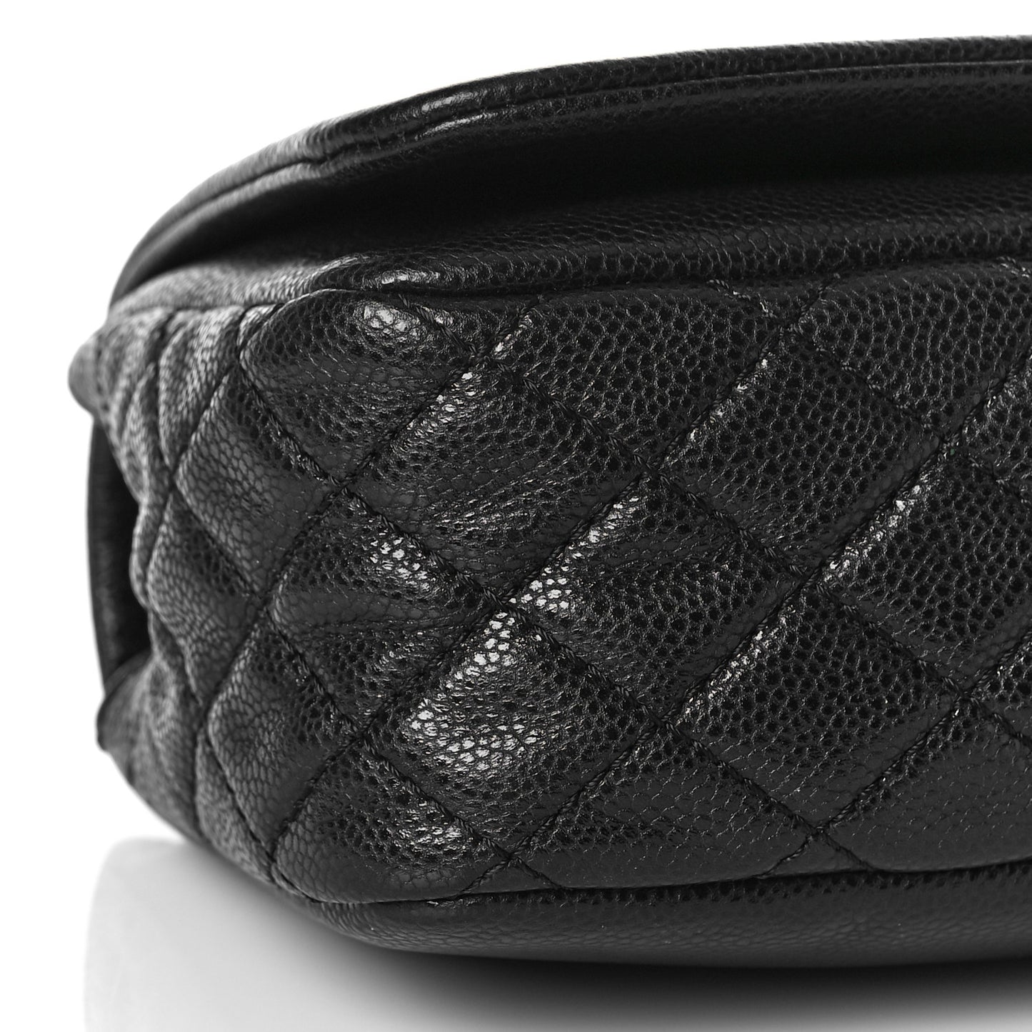 Caviar Medium Timeless CC Flap Black