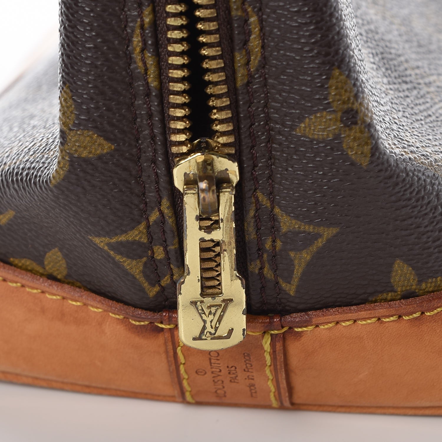 Louis Vuitton Monogram Alma PM 13 of 28