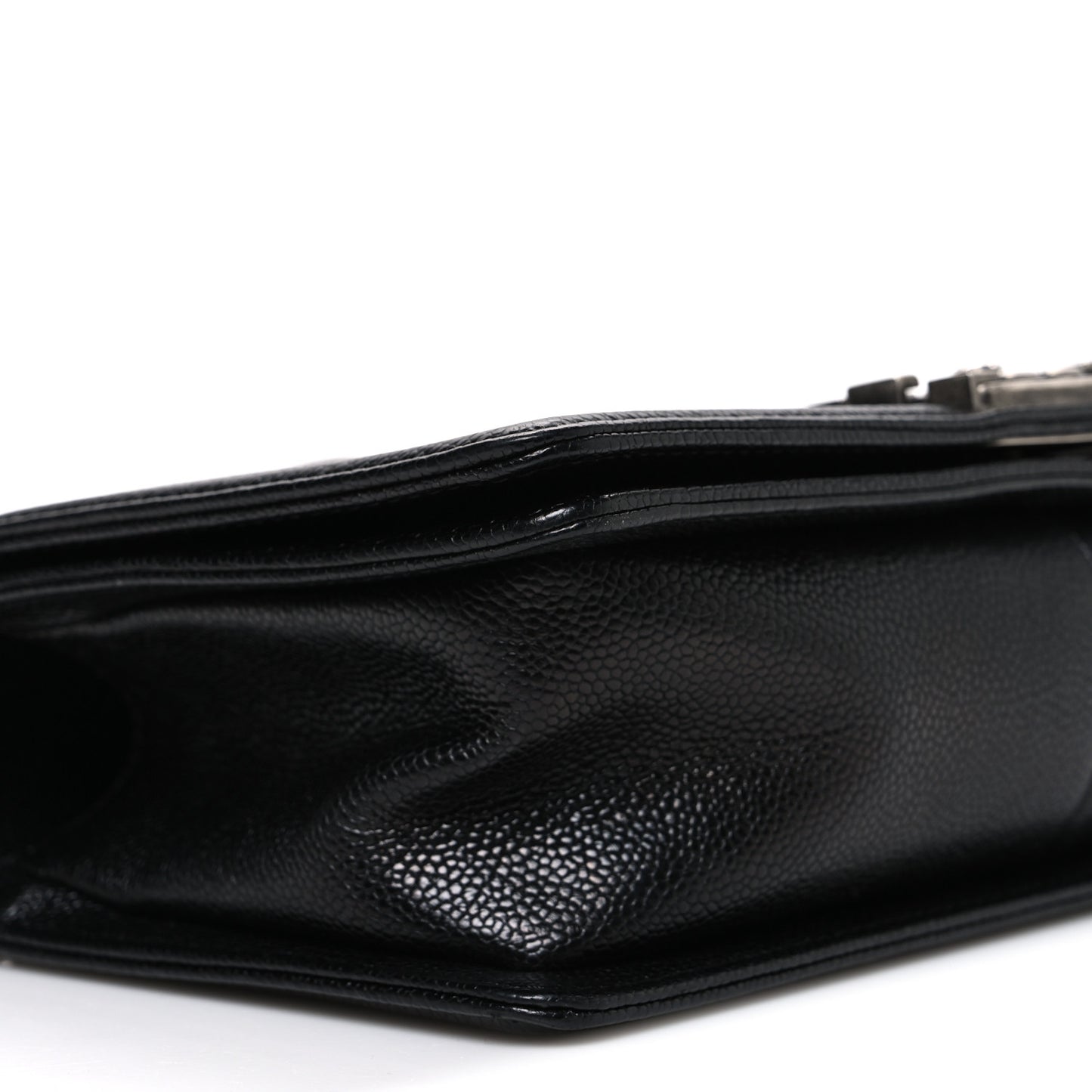 Caviar Quilted Medium Boy Flap Black