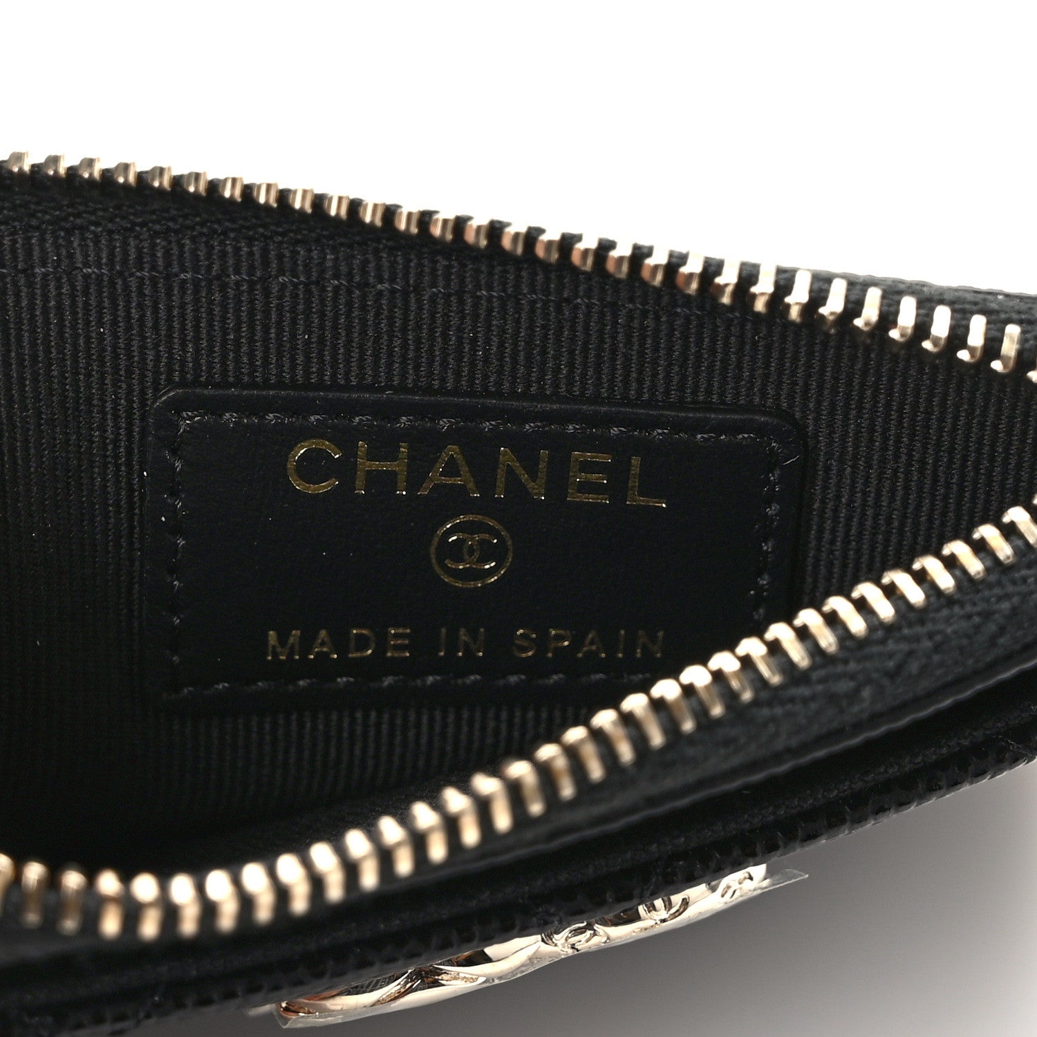 Chanel Caviar Quilted CC Logo Zip Card Holder Black 6 of 8