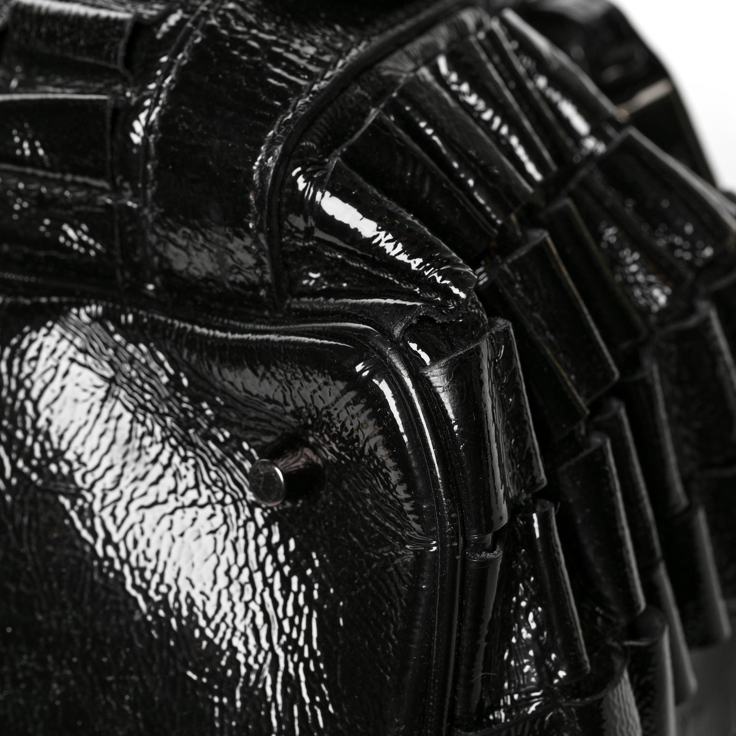 Patent Ruffled Medium Lowry Black