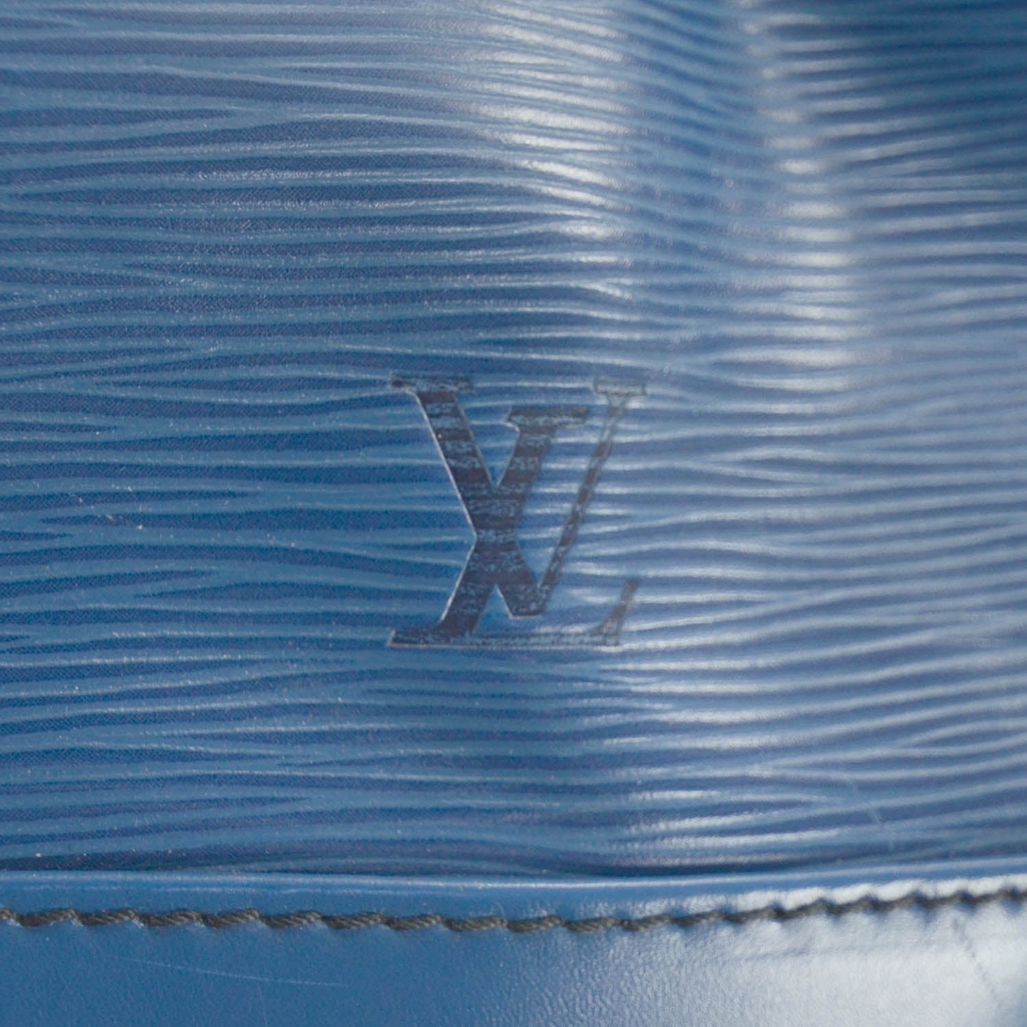 Louis Vuitton Epi Noe Toledo 10 of 10
