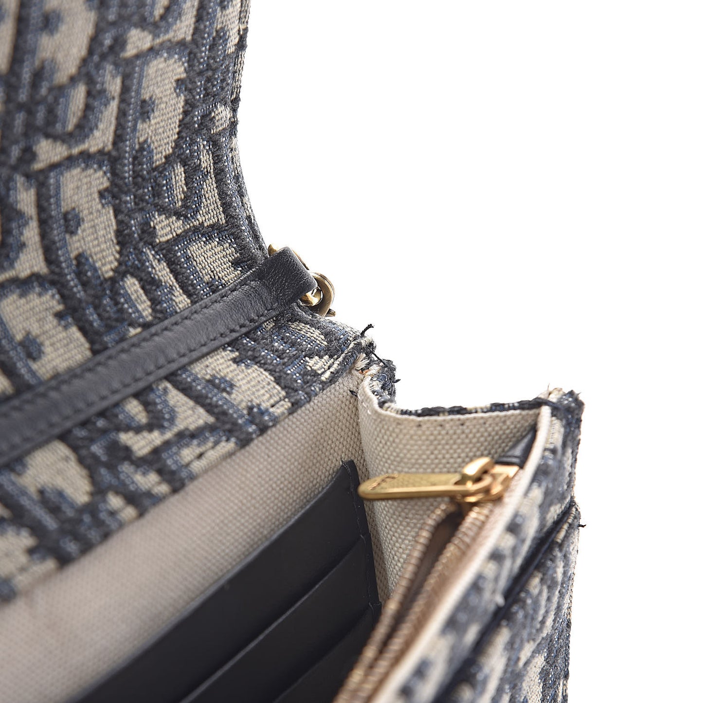 Oblique Saddle Chain Pouch Blue