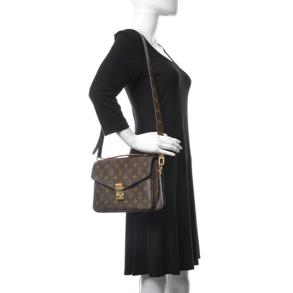 Louis Vuitton Monogram Pochette Metis 2 of 10
