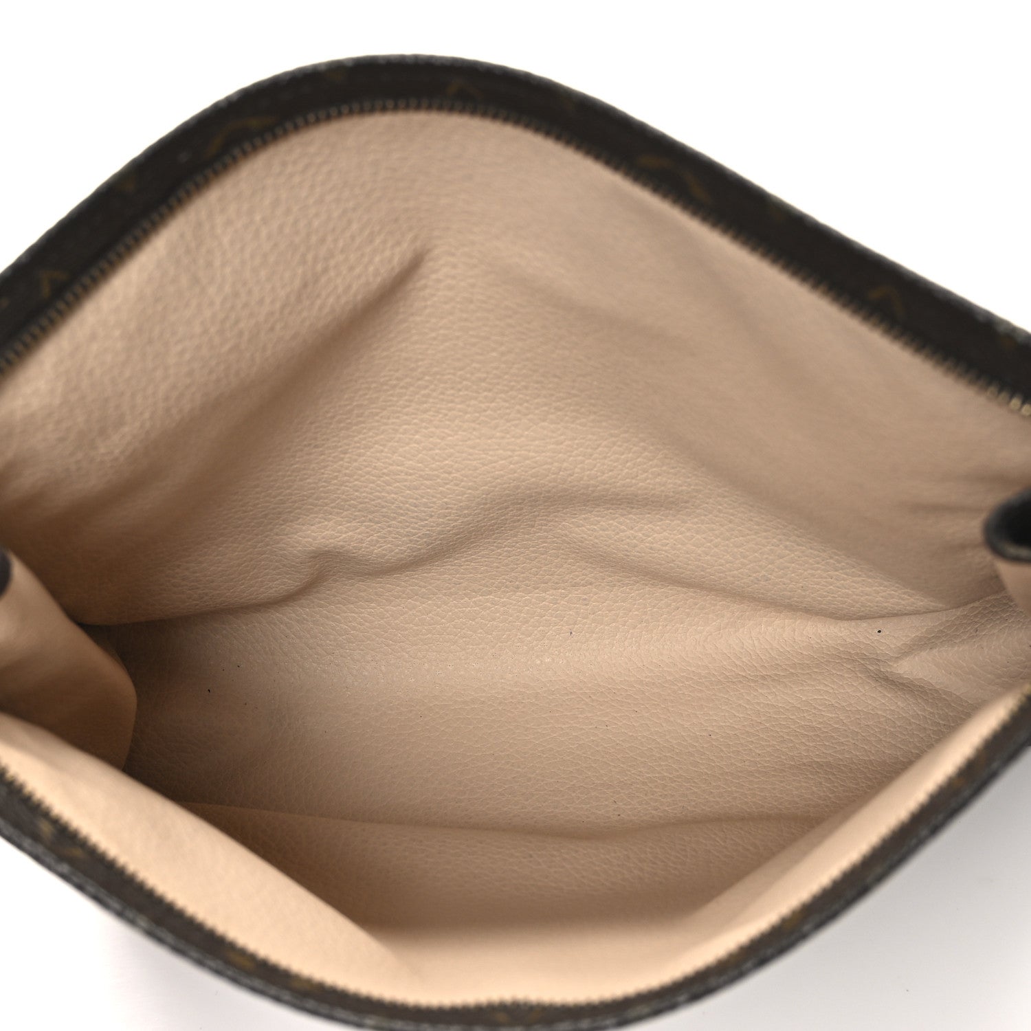 Louis Vuitton Monogram Toiletry Pouch 26 5 of 11