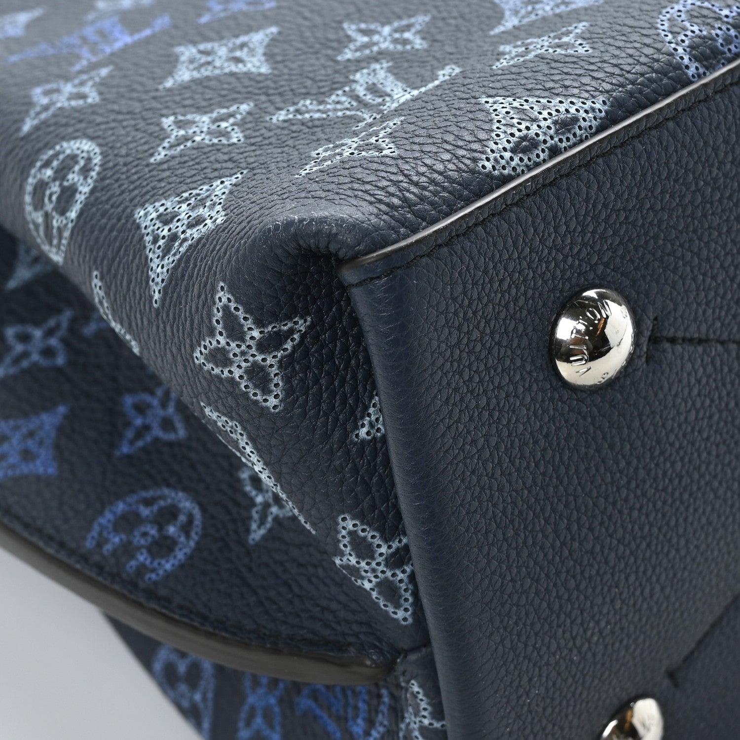 Louis Vuitton Mahina Flight Mode Muria Bleu Marine 10 of 11