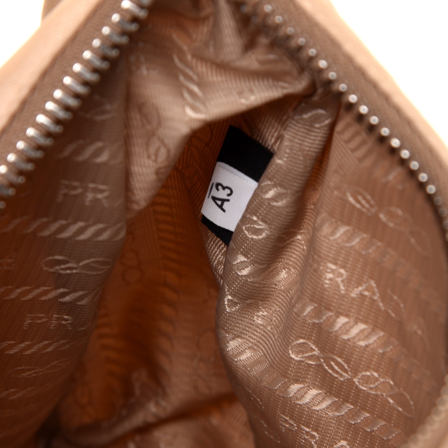 Nylon Re-Edition 2005 Shoulder Bag Cammeo