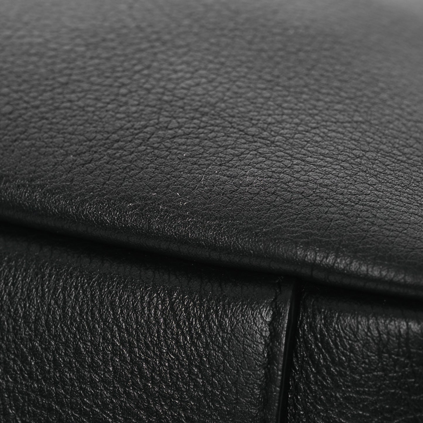 Smooth Calfskin Small Le 5 A 7 Soft Hobo Black