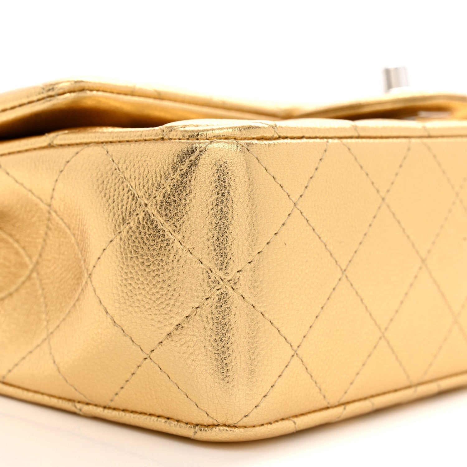 シャネル Chanel Metallic Caviar Quilted Top Handle East West Flap Gold